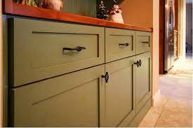 Installing Replacement Kitchen Doors: What You Should Consider Beforehand