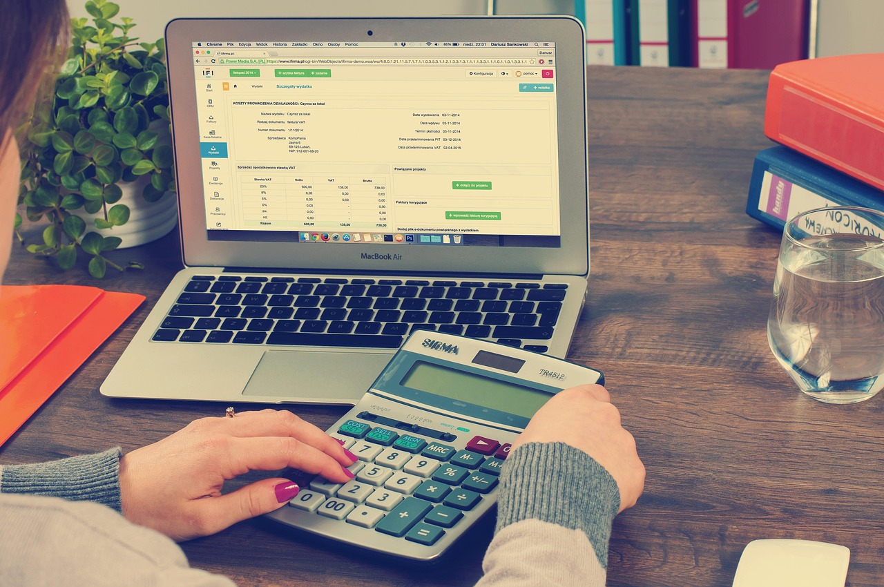Brett Hartvigson's Vision: Financial Advisors Leading the Way in Eco-Investing
