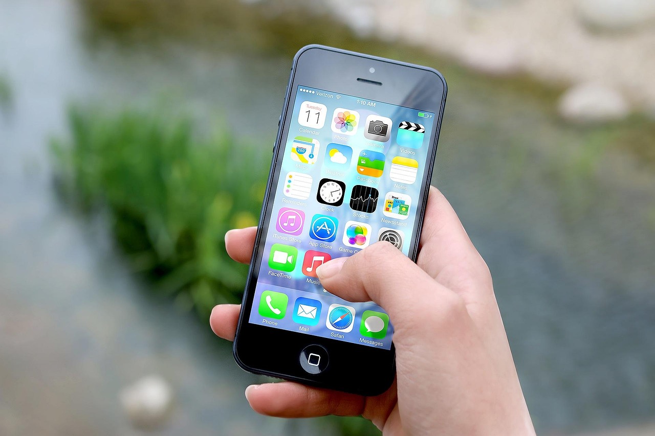 Iphone, hand, screen — AI Detector for Reliable Identification of AI-Generated Text, Images, and Media
